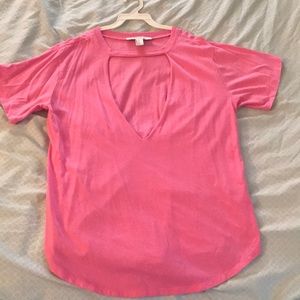 Pink tee